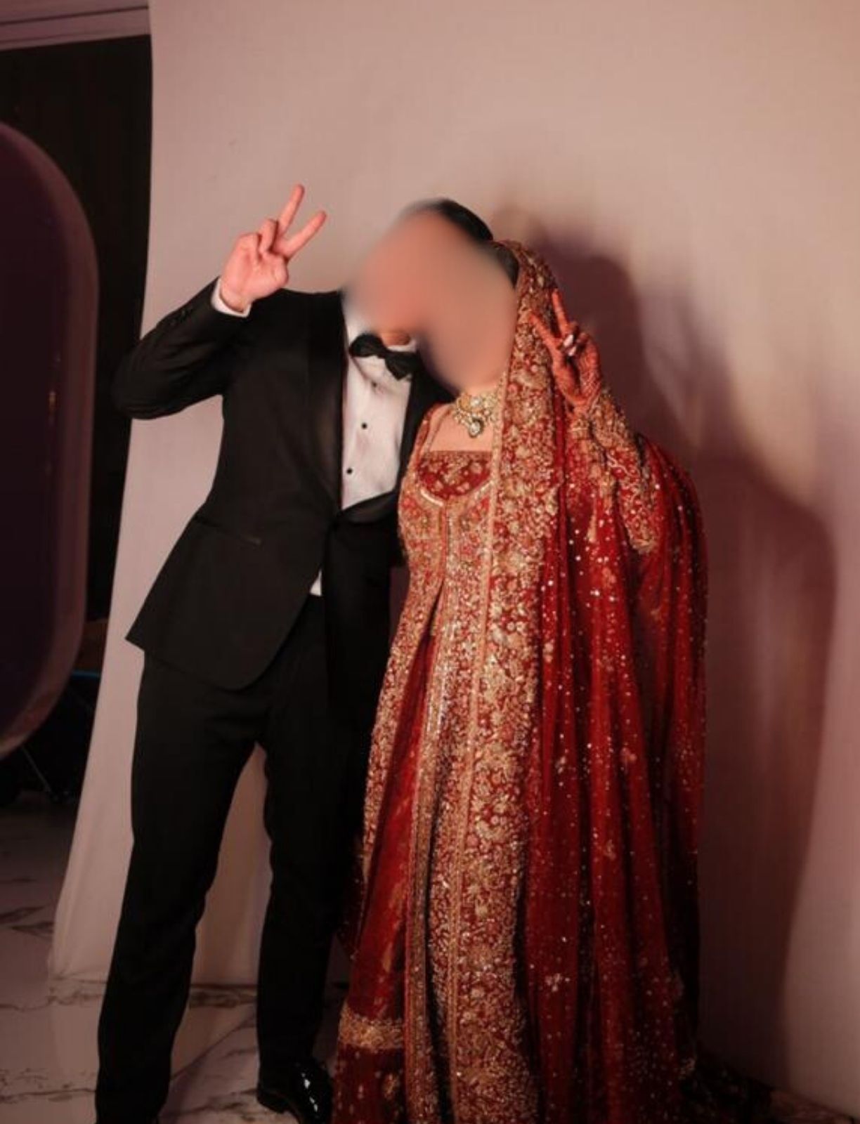 Tena Durrani Crimson Zari Bridal Lehenga - Image 4